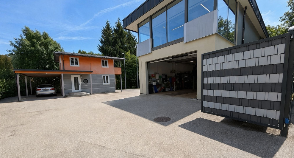 EKS KFZ-Werkstatt Werkstattgebäude von außen